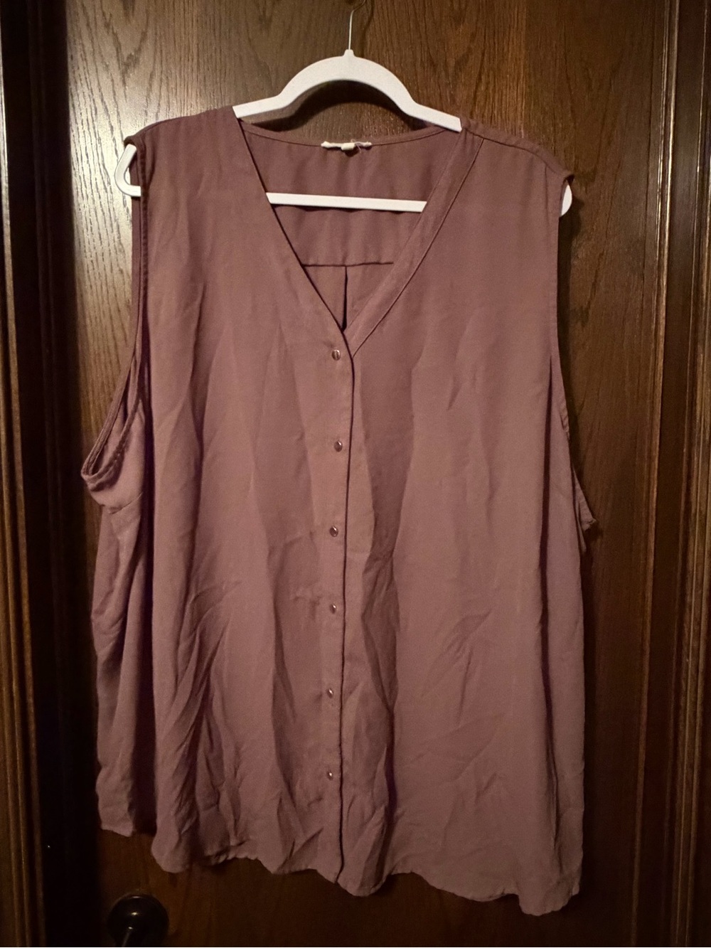 Maurices Sleeveless Button-Front V-Neck Top in Dusty Mauve